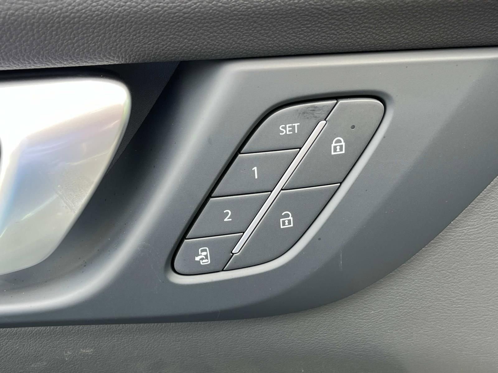 2026 Buick Enclave Preferred - Photo 24