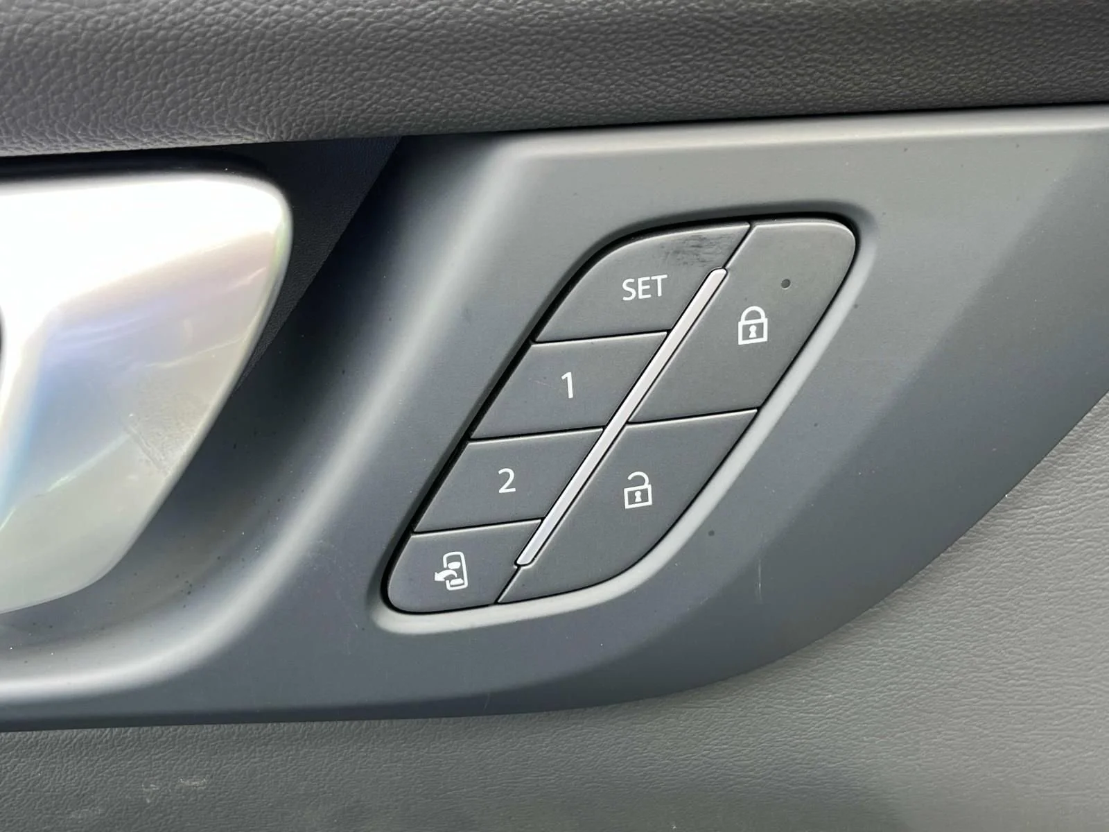 2026 Buick Enclave Preferred - Photo 24