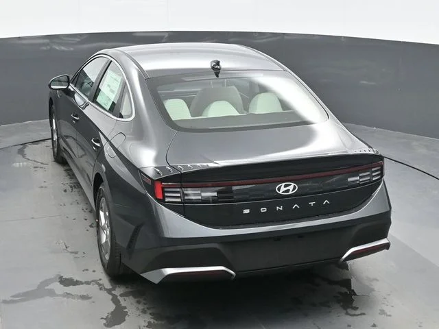 New 2026 Gray Hyundai SE image 10