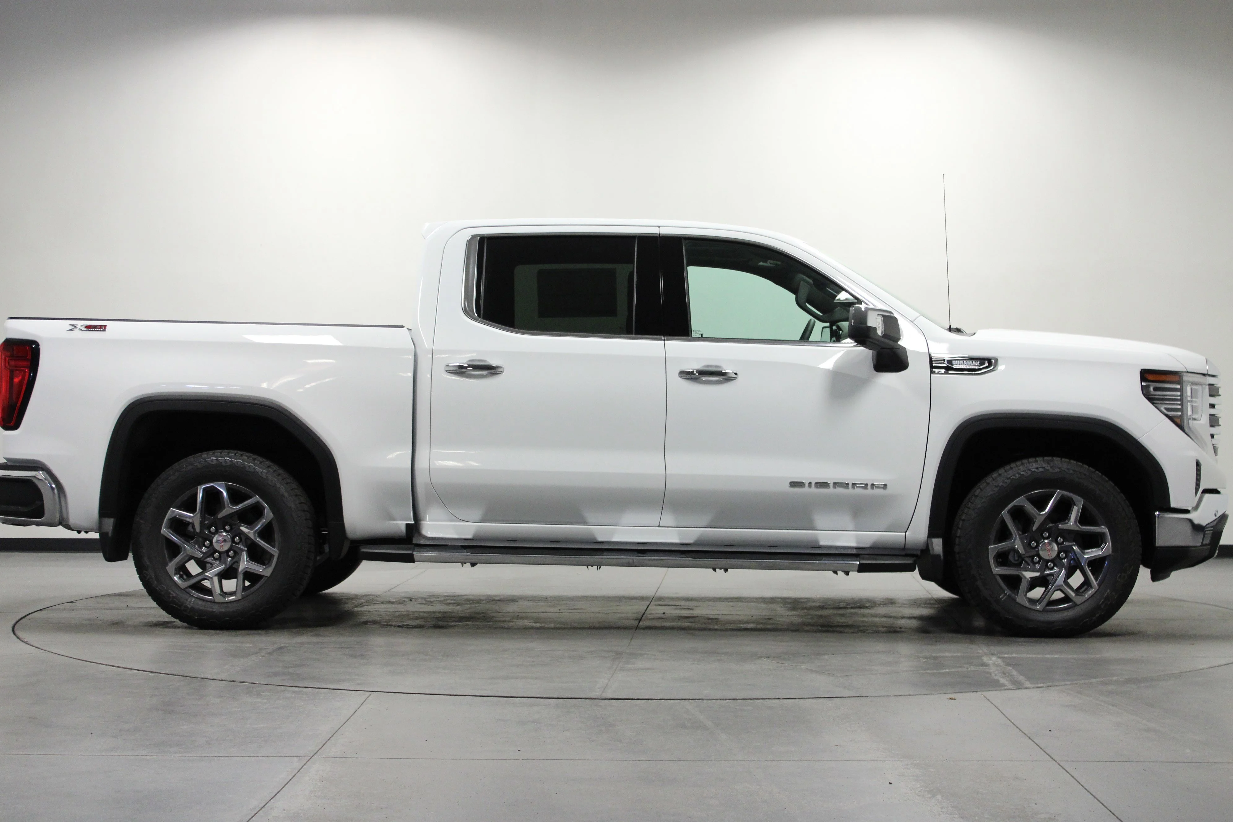 New 2026 Summit White GMC SLT image 3