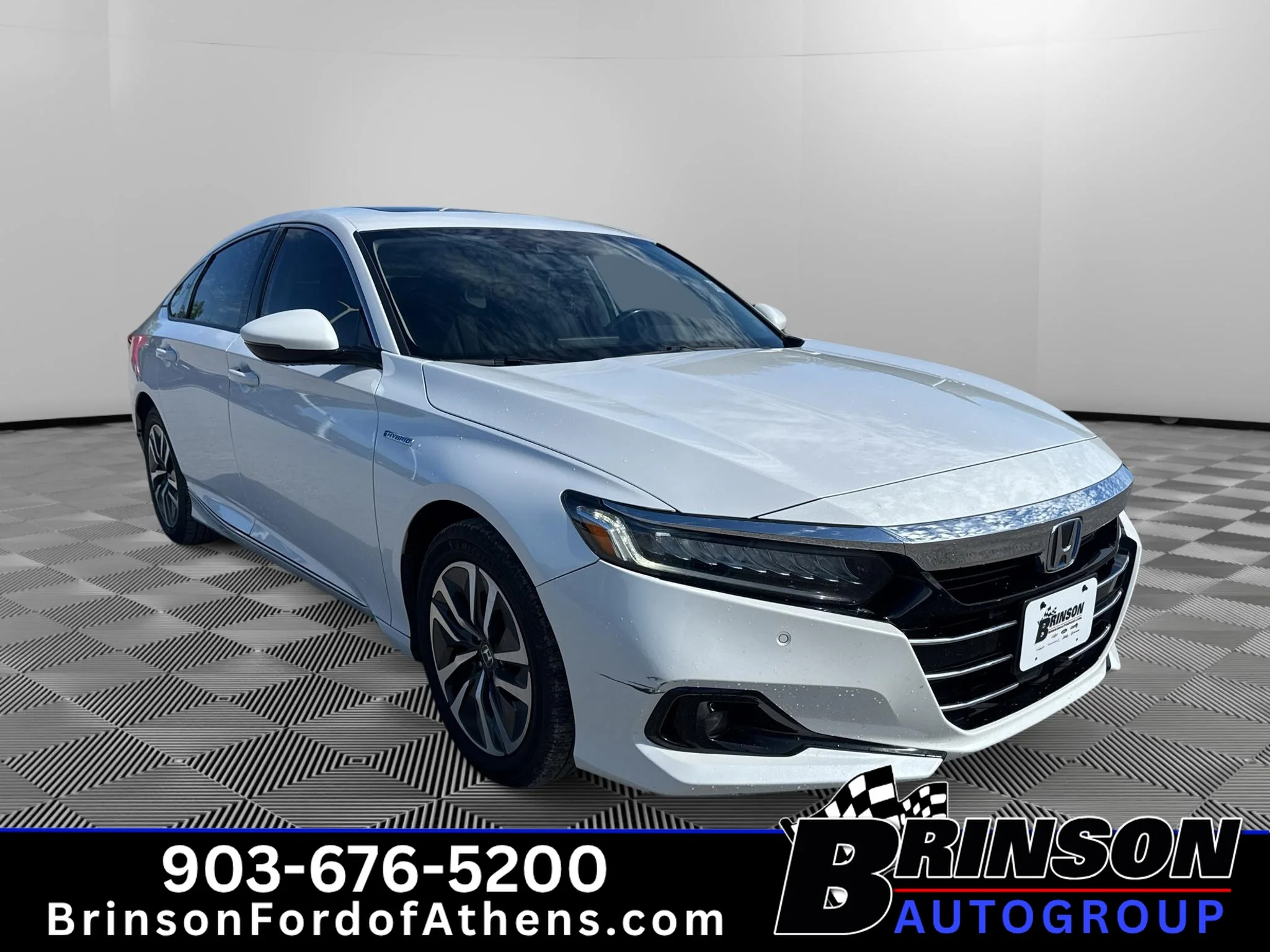 Certified Used 2022 Platinum White Pearl Honda EX-L image 3