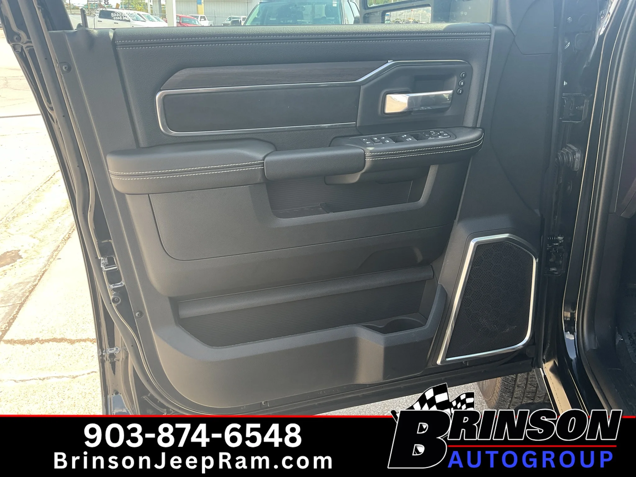 New 2026 Diamond Black Crystal Pearlcoat Ram Laramie image 10