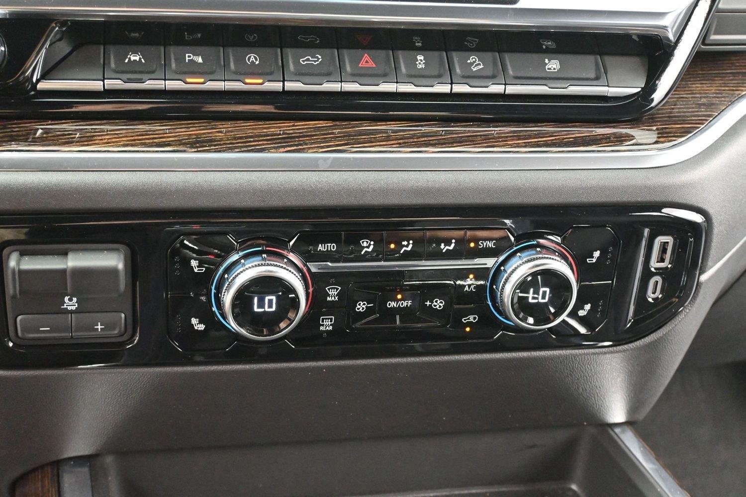 Used 2025 Onyx Black GMC Elevation image 22