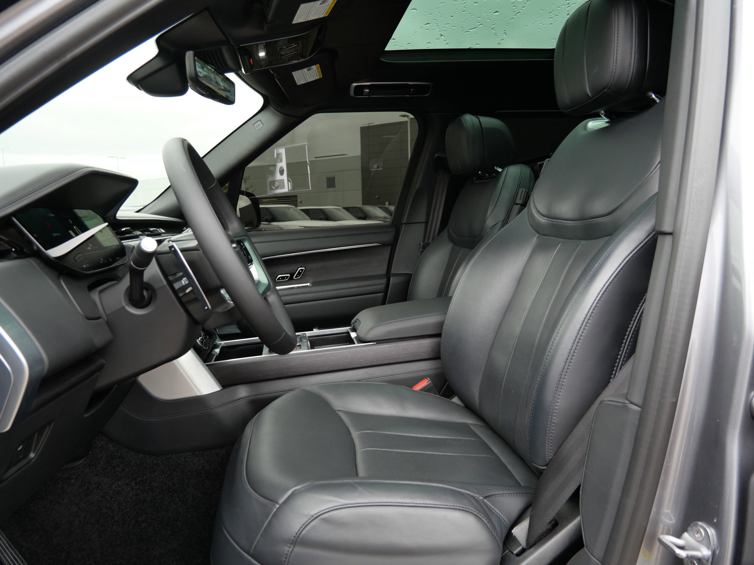 Used 2023 EIGER GREY Land Rover Autobiography image 12