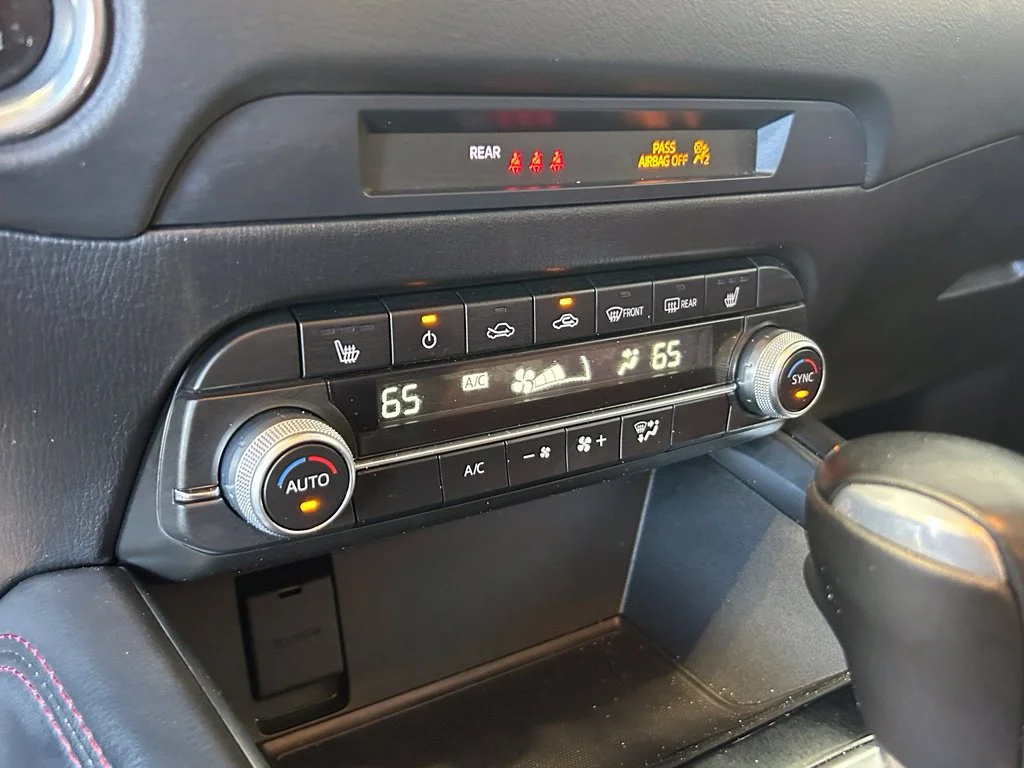 Used 2021 Polymetal Gray Metallic Mazda Carbon Edition image 37