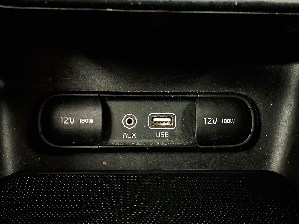 Used 2017 Silver Kia EX image 23