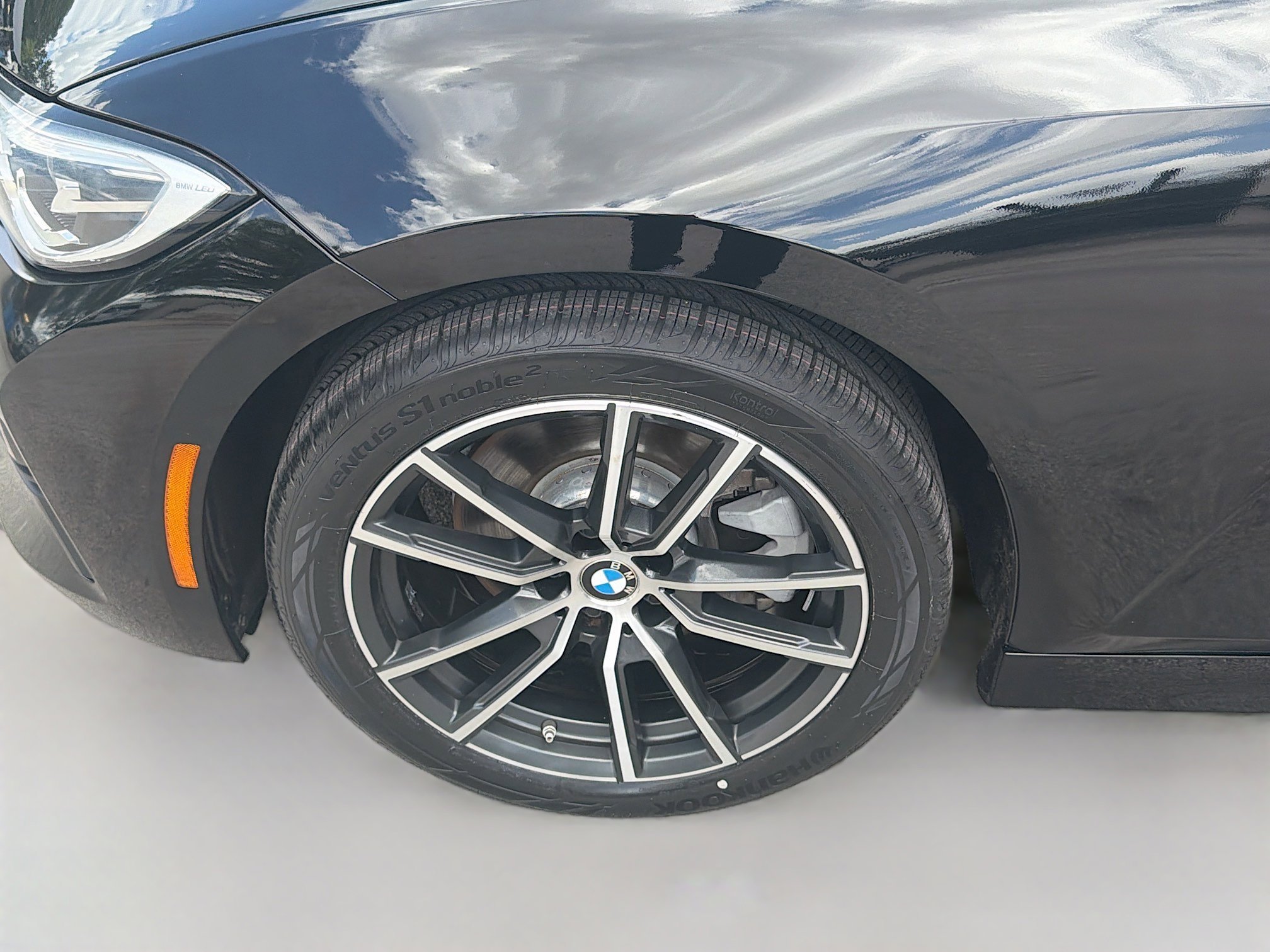 Used 2022 Jet Black BMW 330i image 37