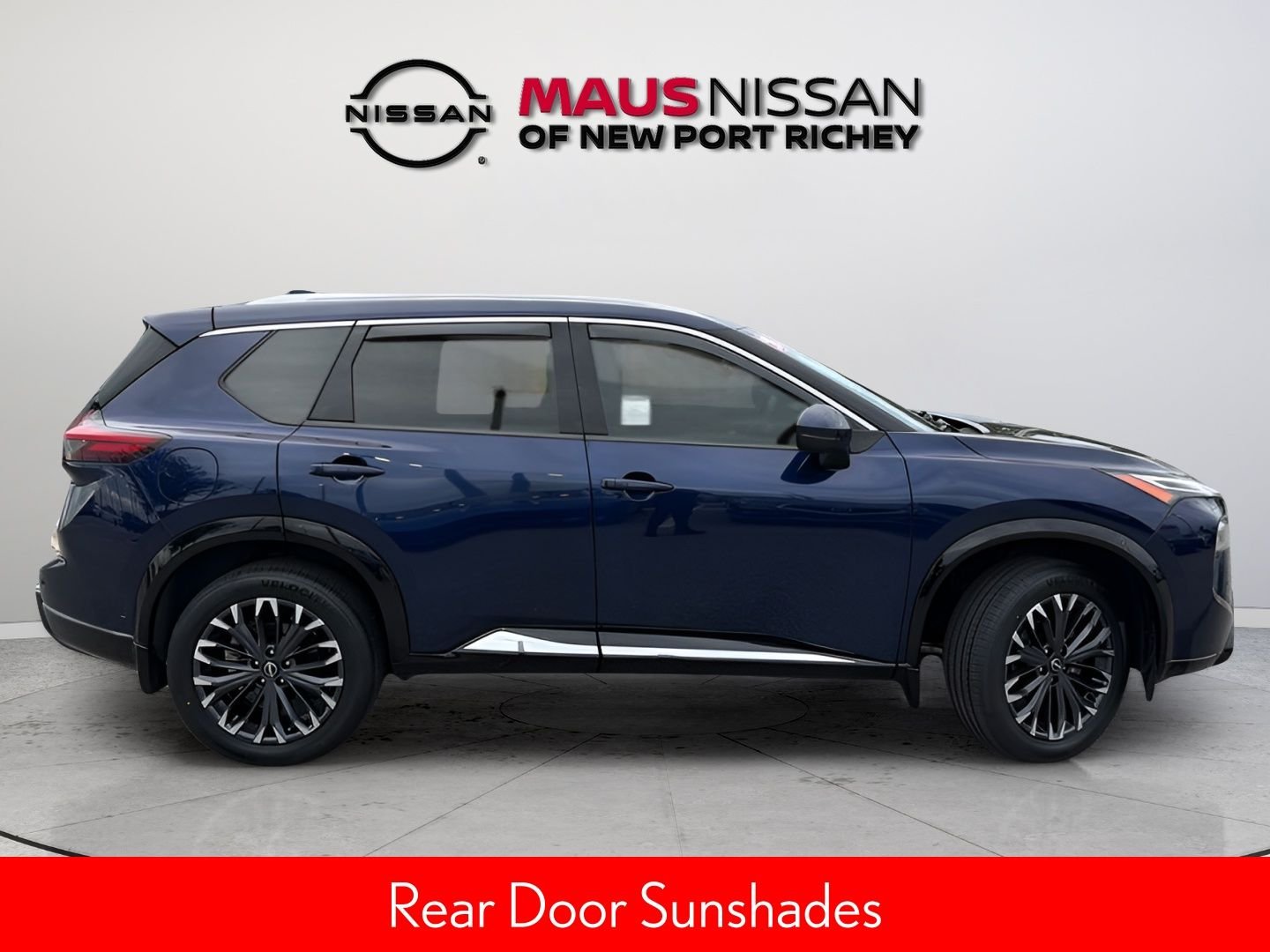 Used 2024 Blue Nissan Platinum image 10