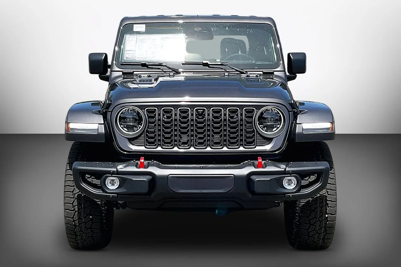 New 2026 Granite Crystal Metallic Clearcoat Jeep Rubicon X image 3