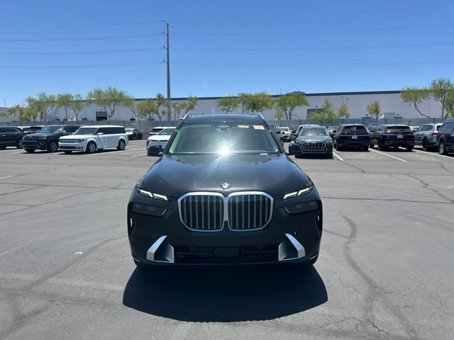 Used 2023 Black BMW xDrive40i image 2
