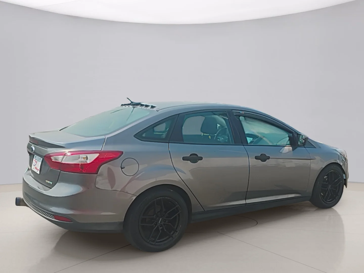 Used 2014 Gray Ford S SEDAN image 5