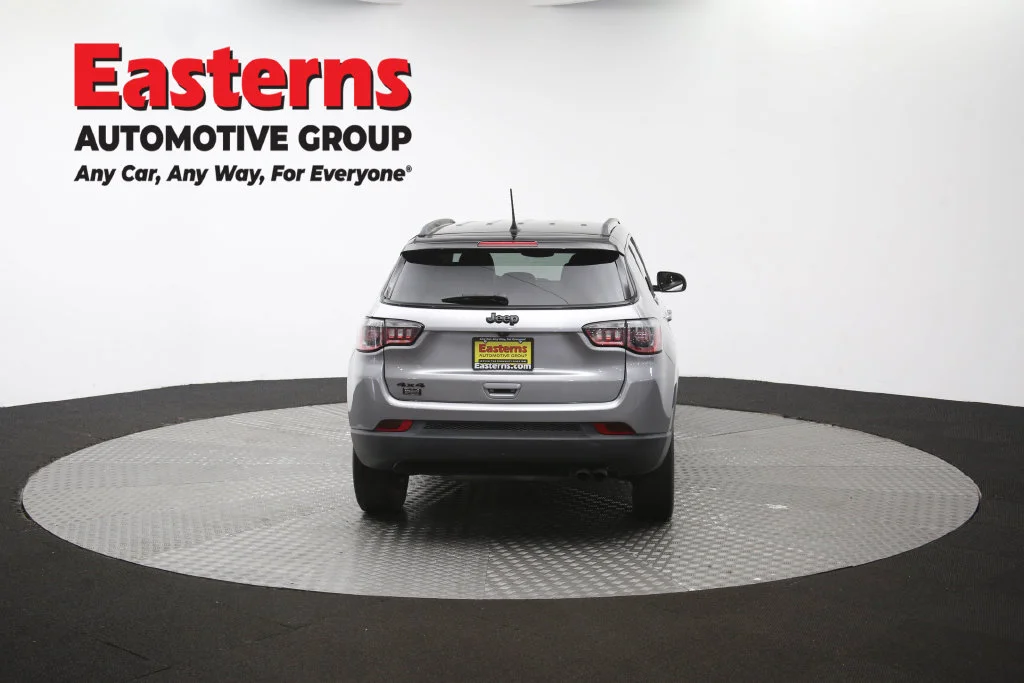 Used 2020 Silver Jeep Latitude image 38