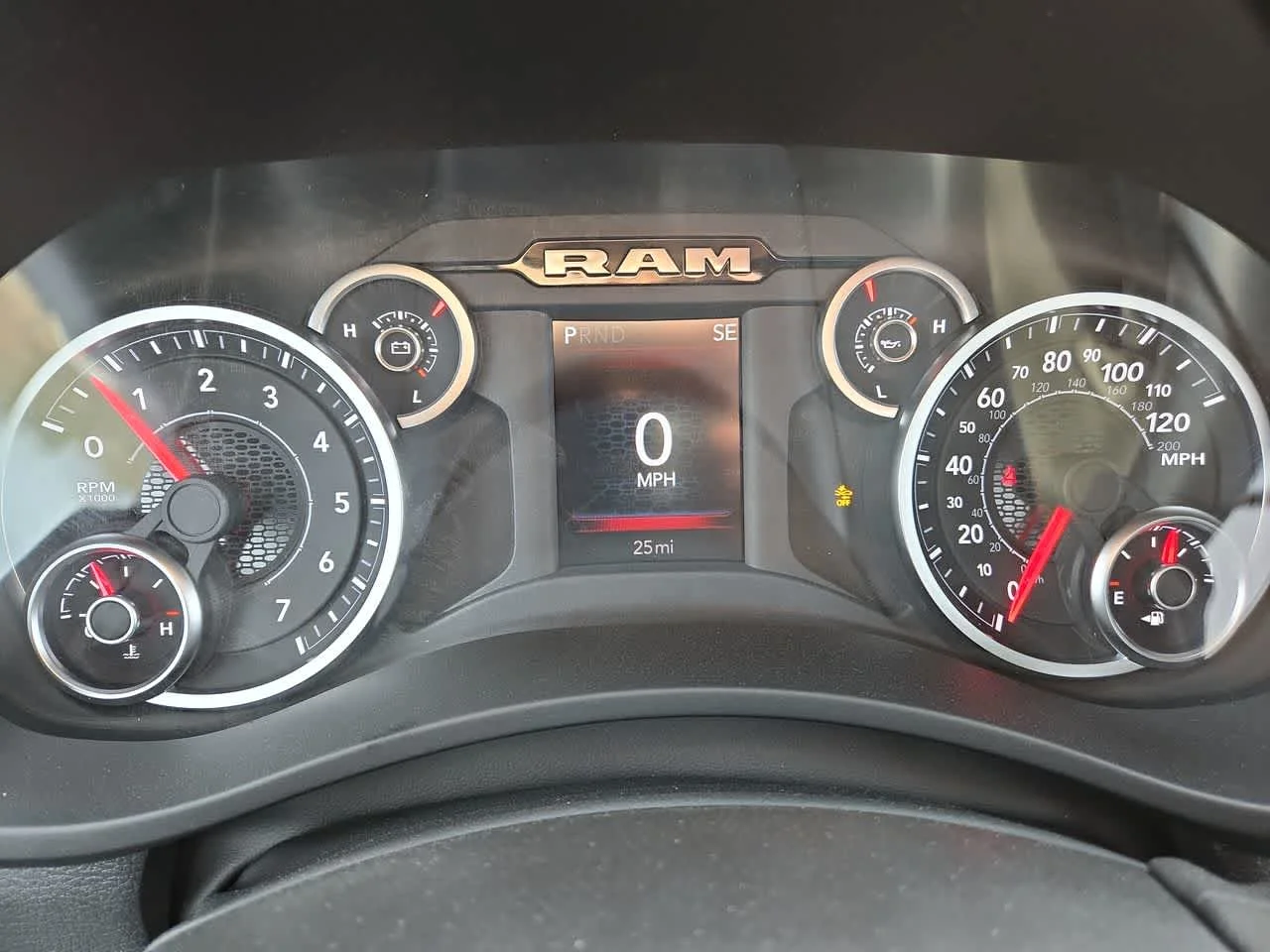 2026 RAM 2500 Tradesman - Photo 23