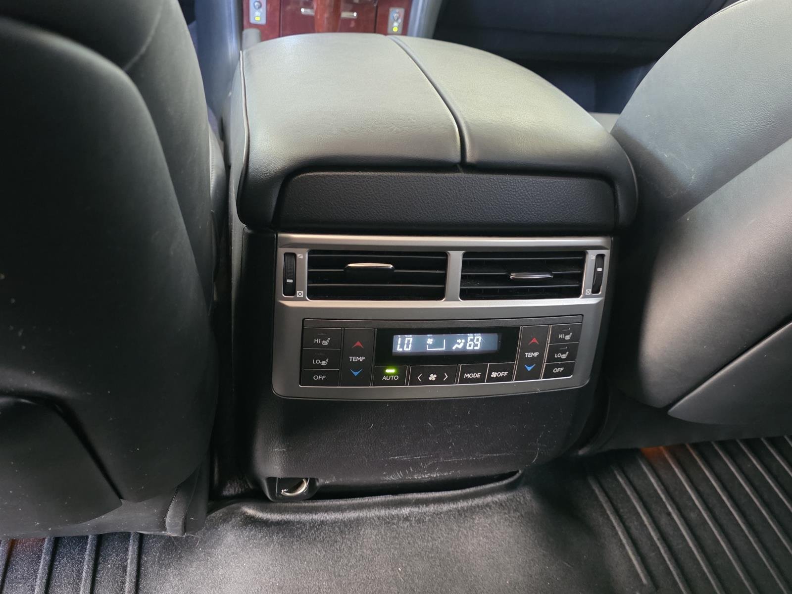 Used 2015 Silver Lexus 570 image 11