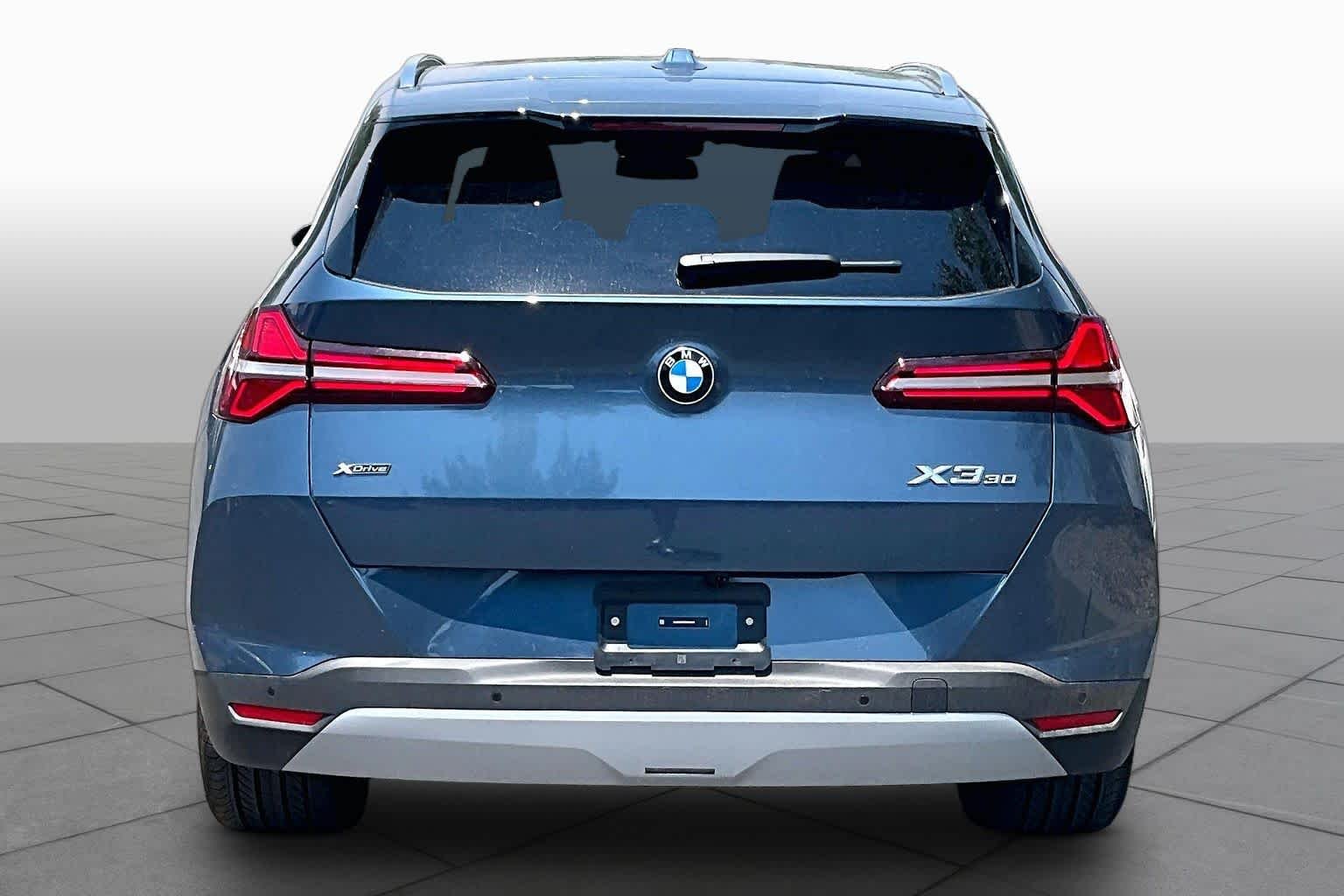 New 2026 Arctic Race Blue metallic BMW 30 xDrive image 4