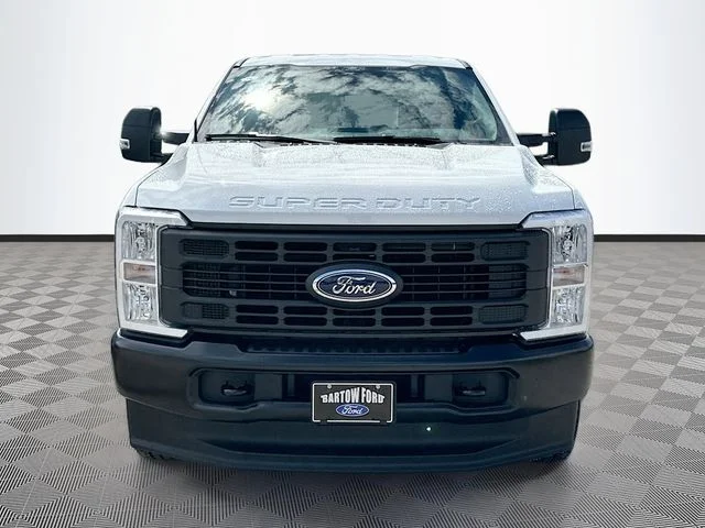 New 2026 Oxford White Ford XL image 2