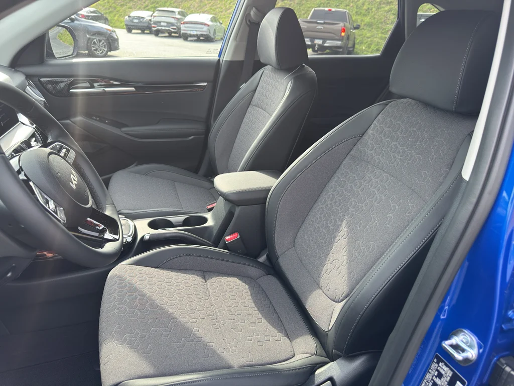 New 2026 Neptune Blue Kia S image 9