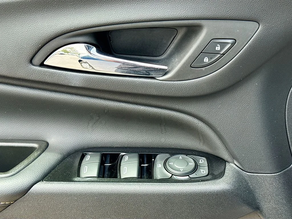 Used 2024 Blue Chevrolet Premier image 23