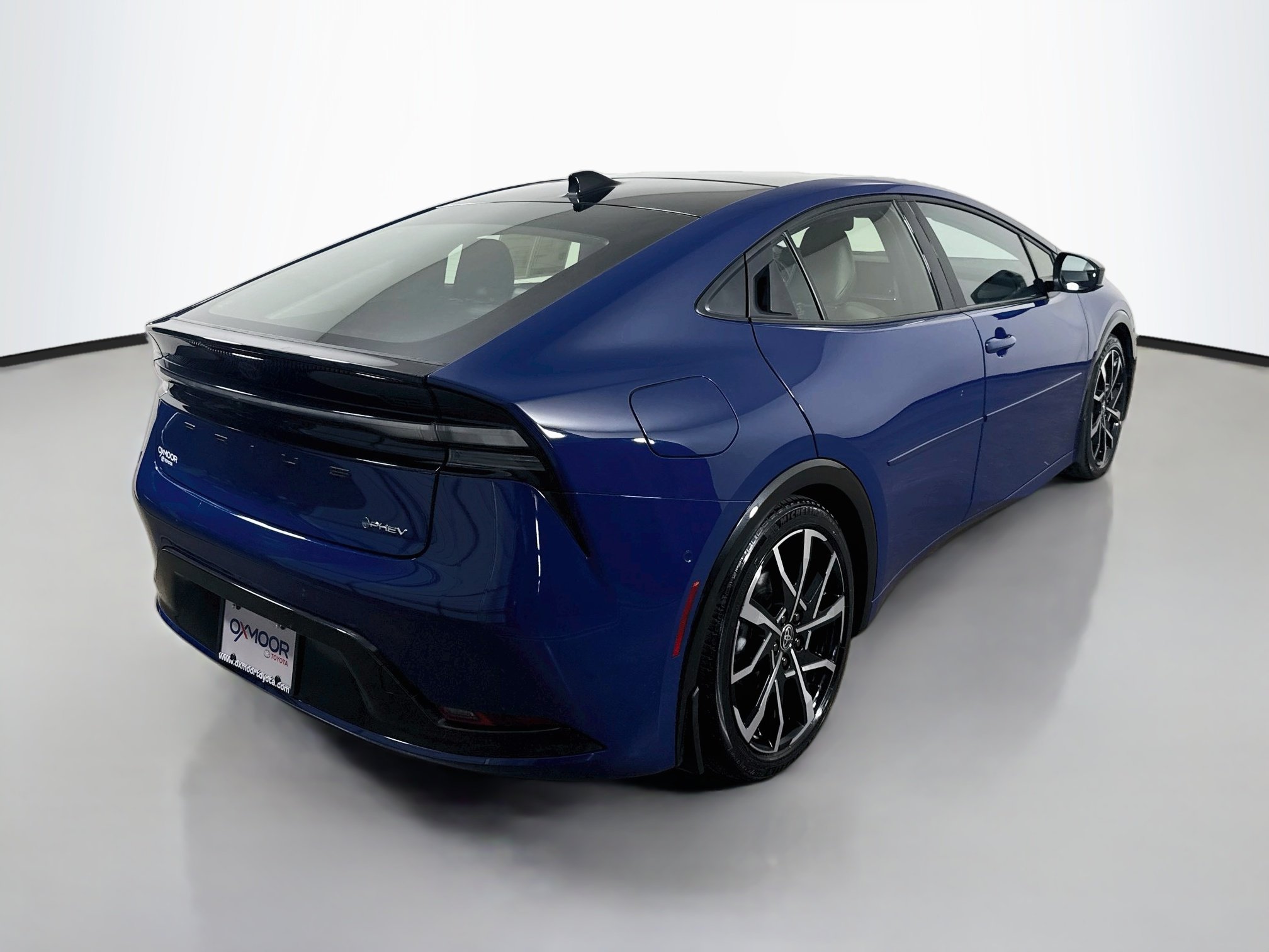 Used 2025 Reservoir Blue Toyota XSE Premium image 7