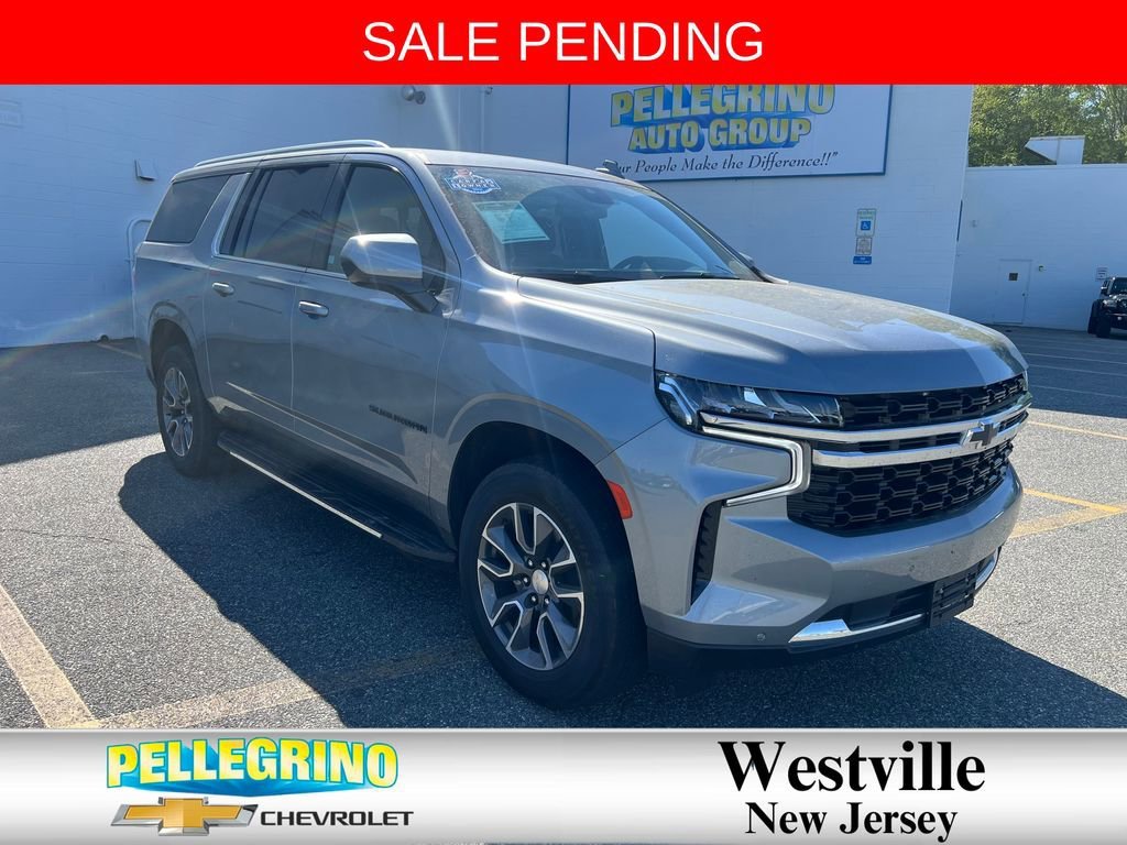 Sterling Gray Metallic 2023 Chevrolet Suburban LS 4WD SUV / Crossover Four-Wheel Drive