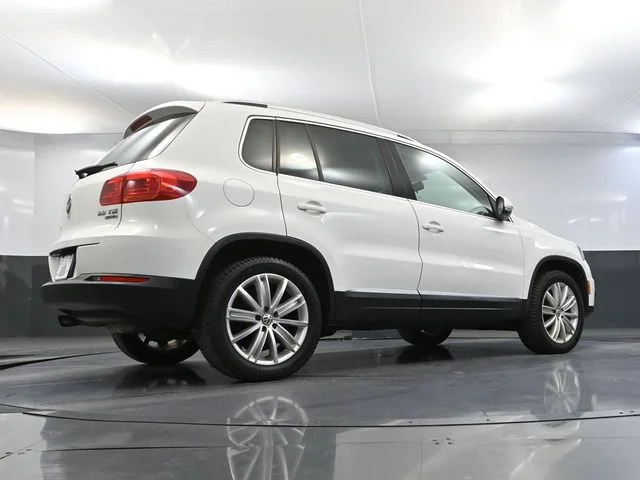 2013 Volkswagen Tiguan SE - Photo 45