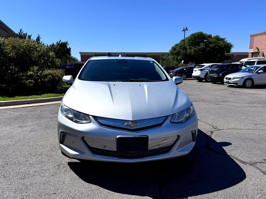 Used 2017 Silver Chevrolet Premier image 3