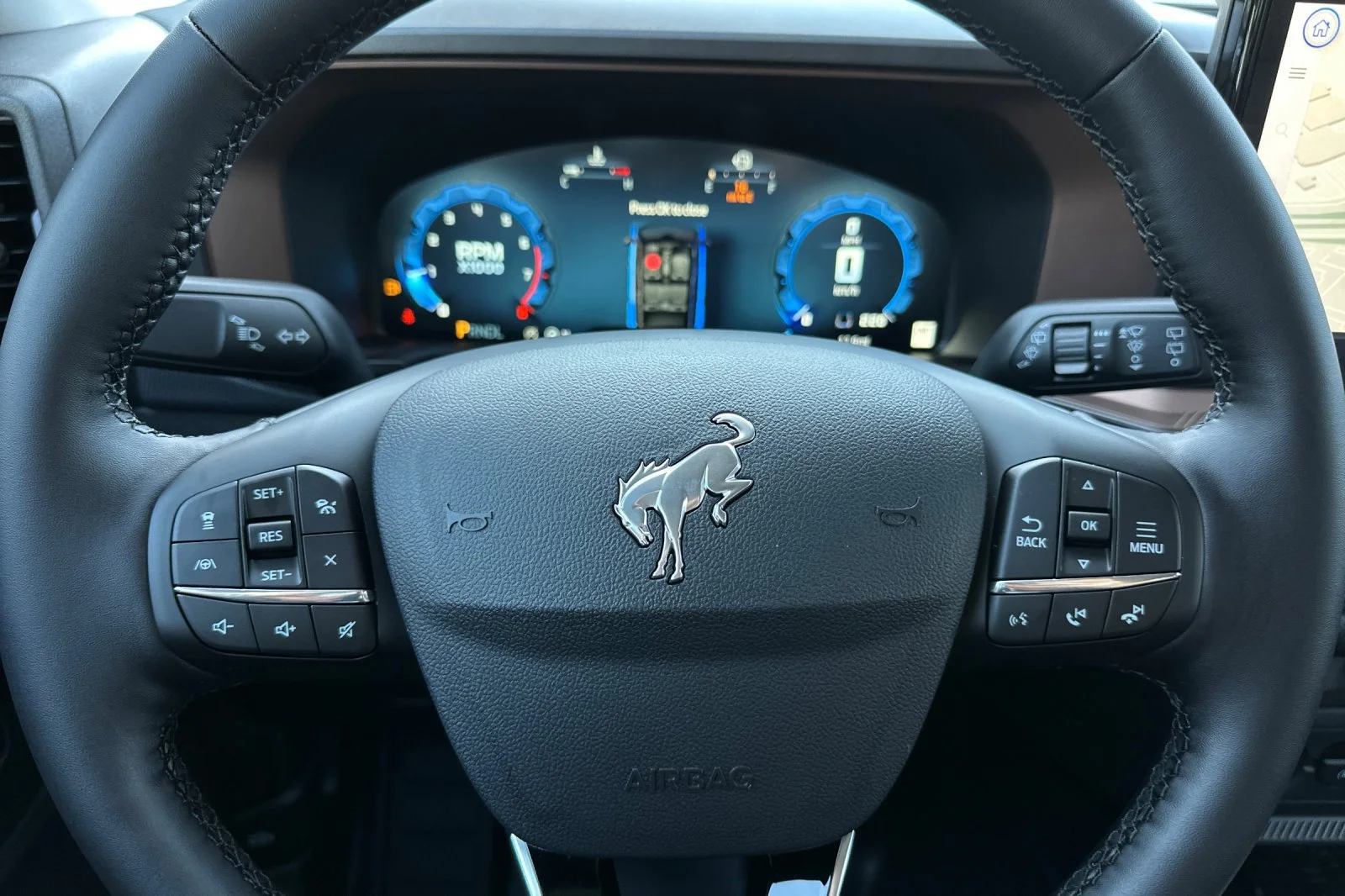 New 2025 Shadow Black Ford Outer Banks® image 23