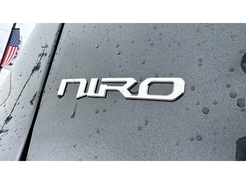 New 2026 Interstellar Gray Kia LX image 6