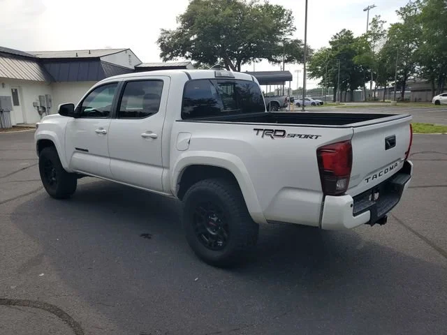 Used 2018 Super White Toyota SR5 image 3