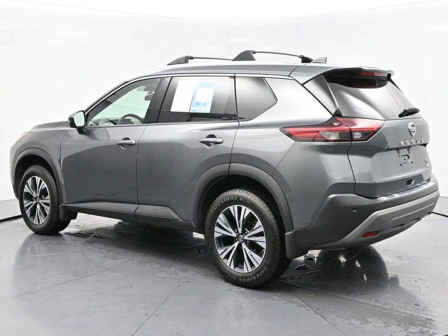 Used 2021 Gun Metallic Nissan SV image 5