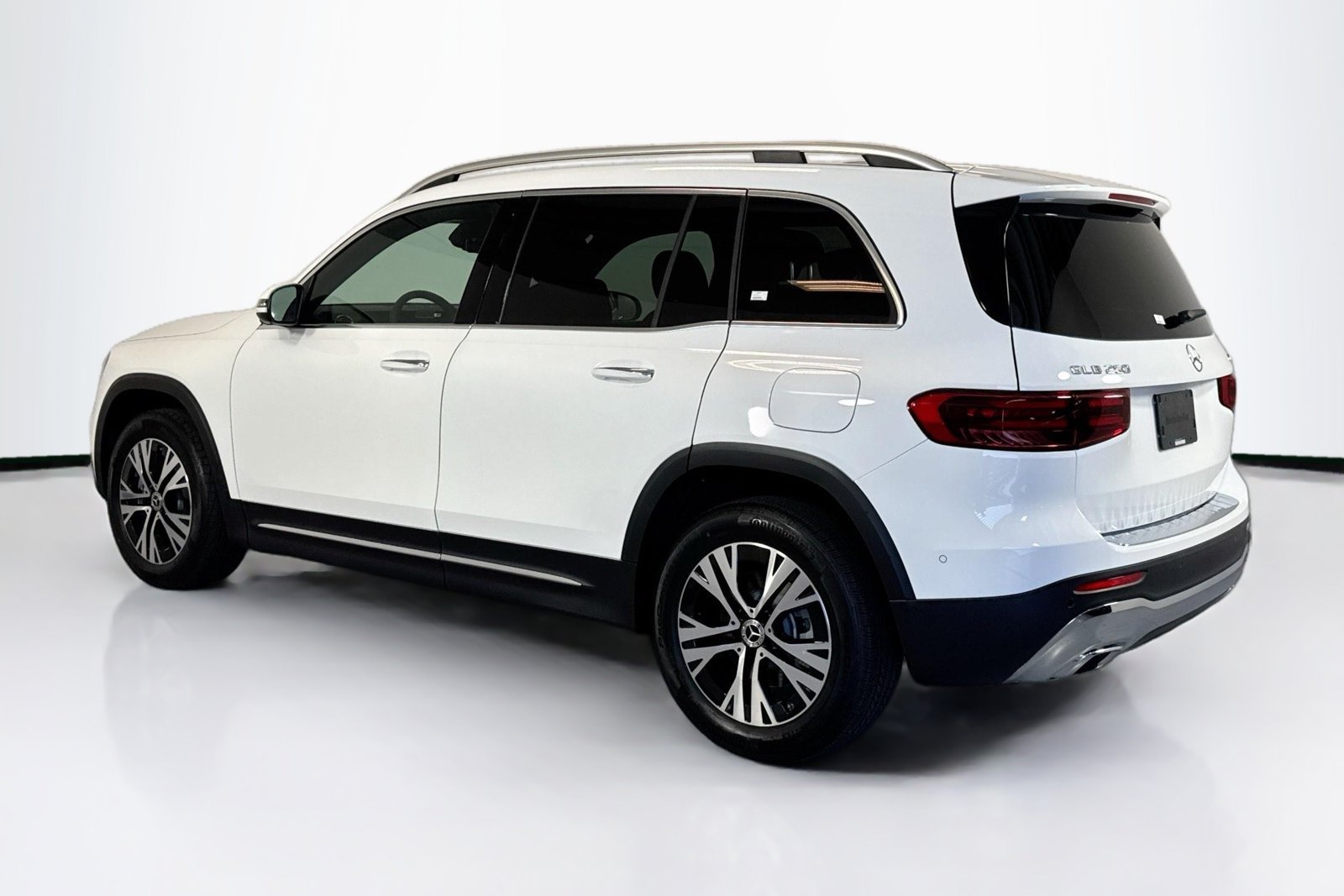 New 2026 Polar White Mercedes-Benz GLB 250 image 7