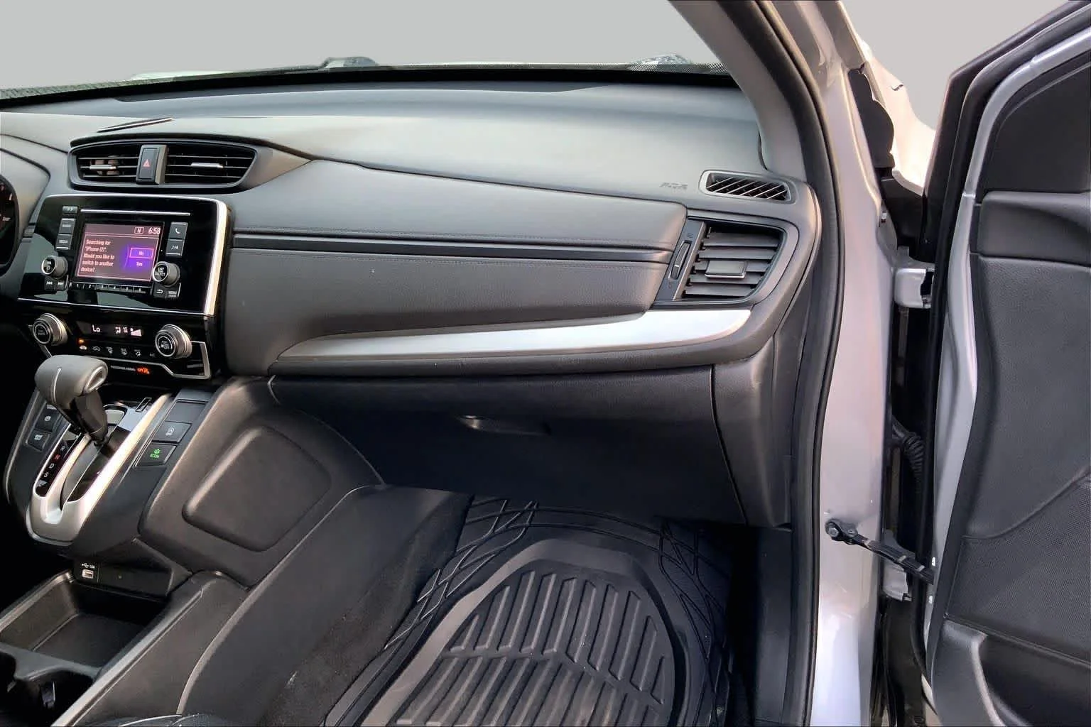 Used 2020 Lunar Silver Metallic Honda LX image 17