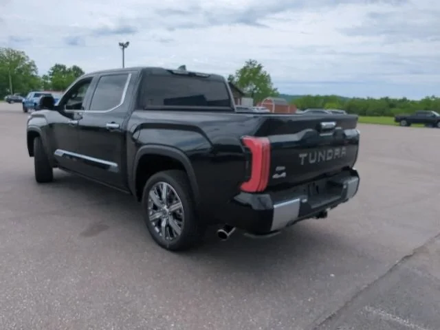 Used 2023  Toyota Capstone Hybrid image 35