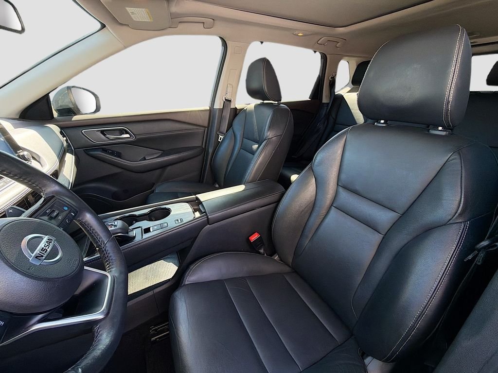 Used 2021 Boulder Gray Pearl Nissan SL image 16