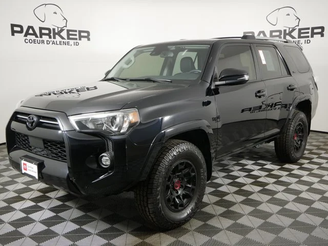2022 Toyota 4Runner SR5 Premium 4WD V6's photo