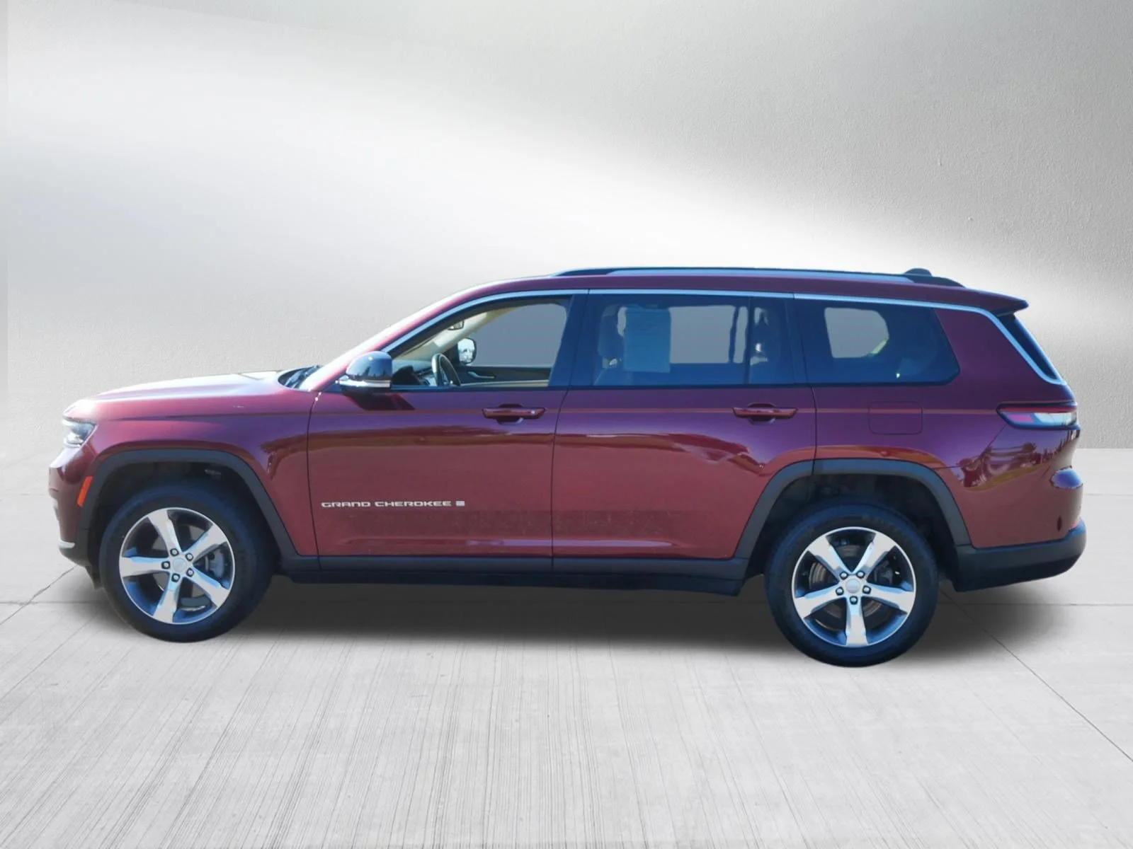 Certified Used 2021 Velvet Red Pearlcoat Jeep Limited image 4