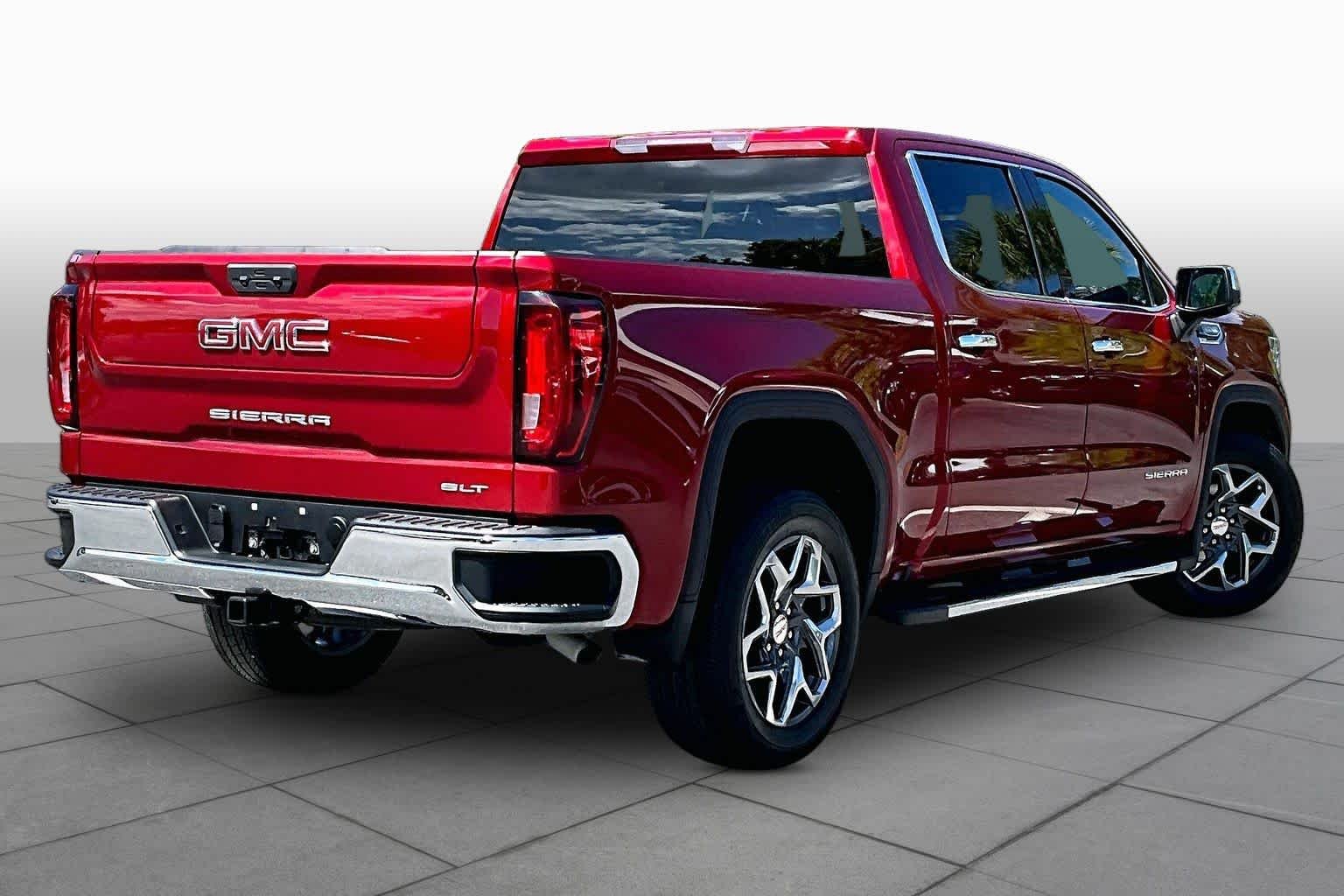Used 2023 Volcanic Red Tintcoat GMC SLT image 13