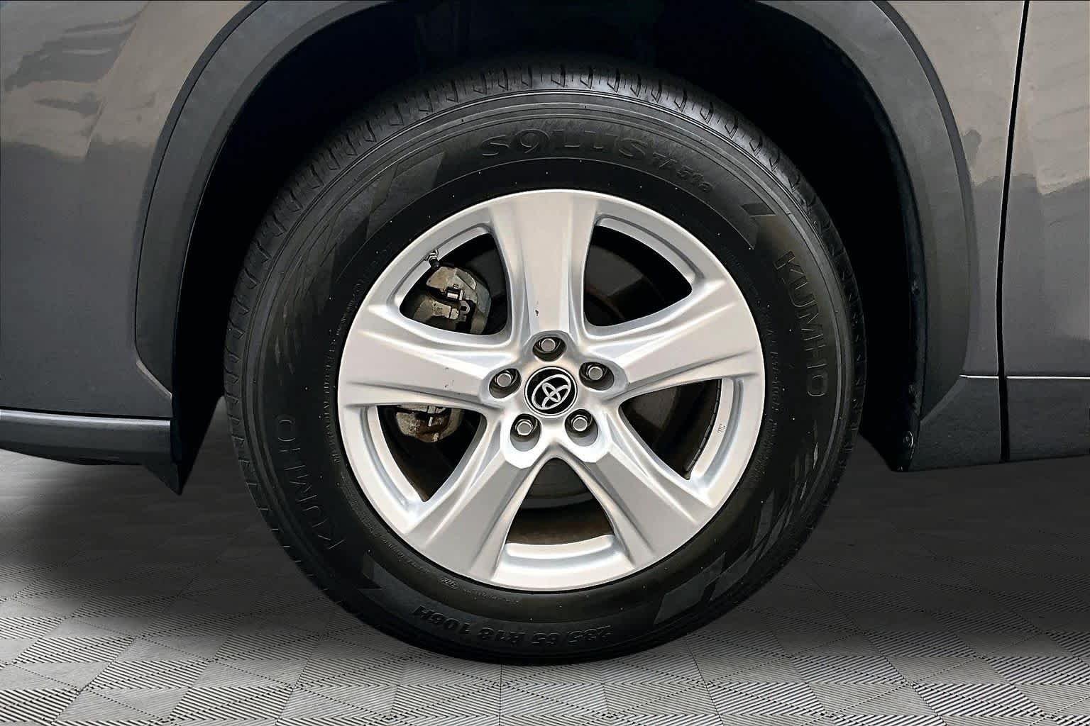 Used 2023 Magnetic Gray Metallic Toyota L image 11
