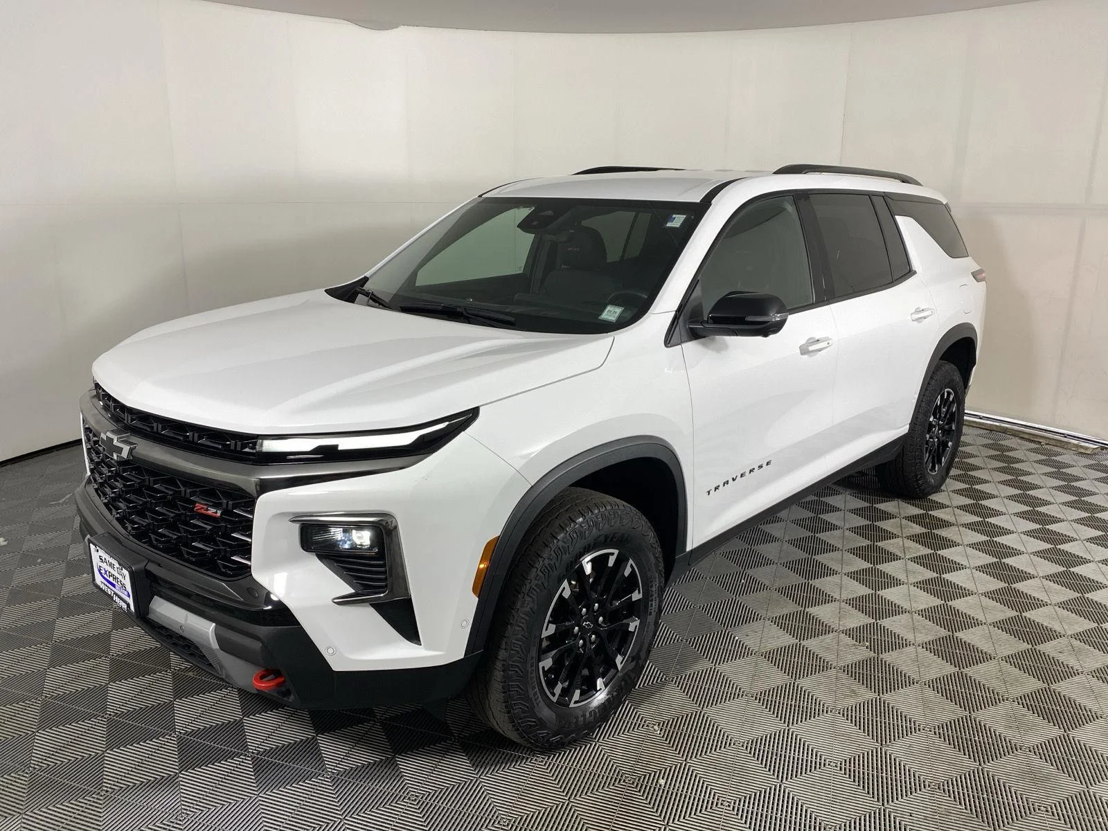Used 2024 Summit White Chevrolet AWD Z71 image 13