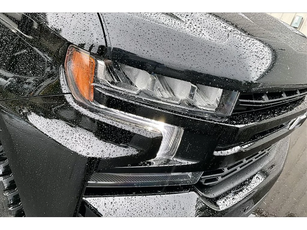 Used 2022  Chevrolet LT Trail Boss image 28