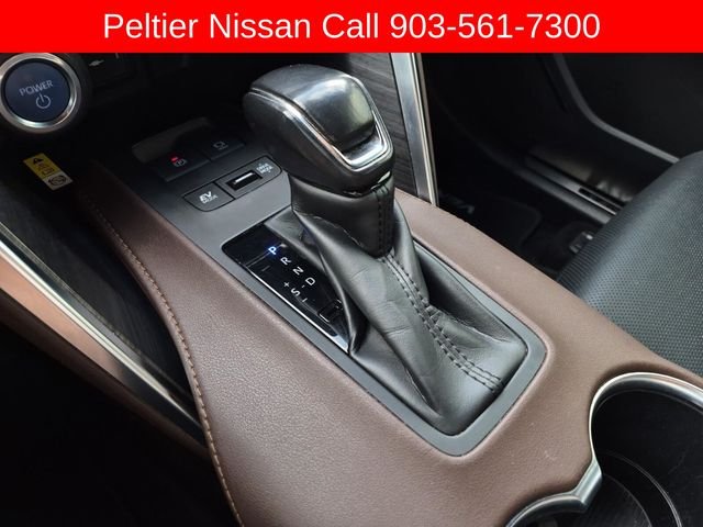 Used 2021 White Toyota XLE image 41