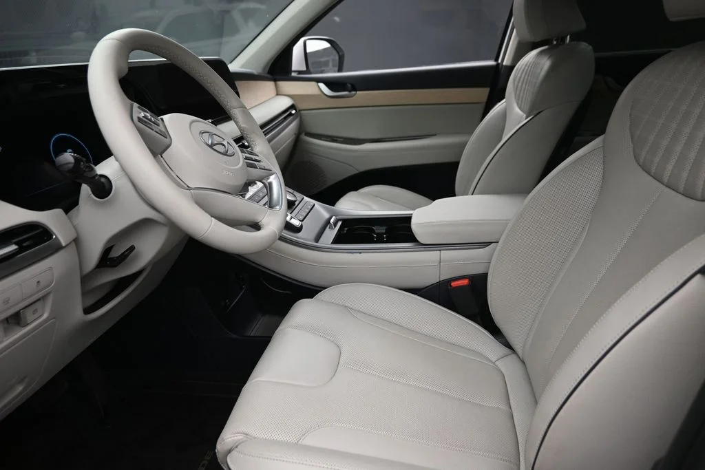 Used 2024 White Hyundai Limited image 20