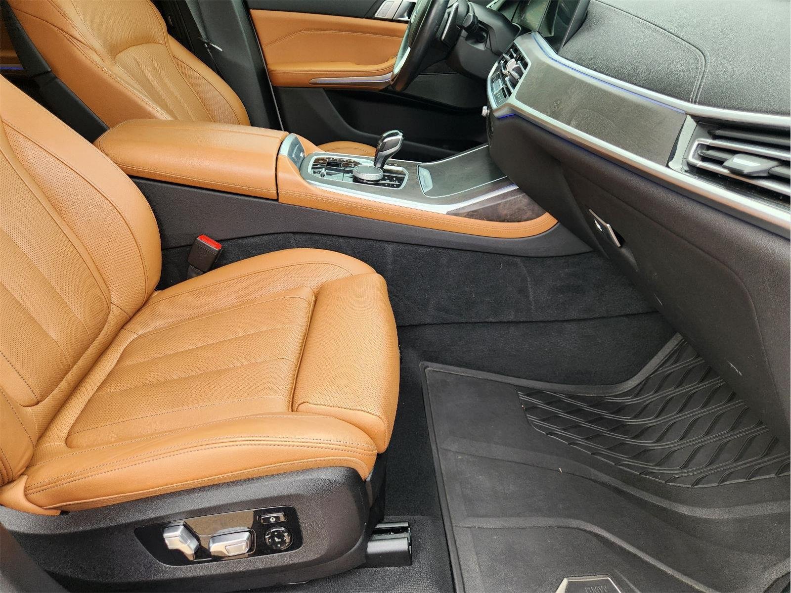 2021 BMW X7 photo 14 of 35