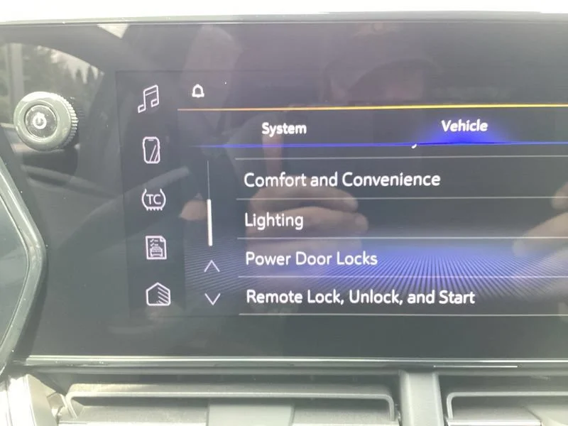 New 2026 Mosaic Black Metallic Chevrolet ACTIV image 40