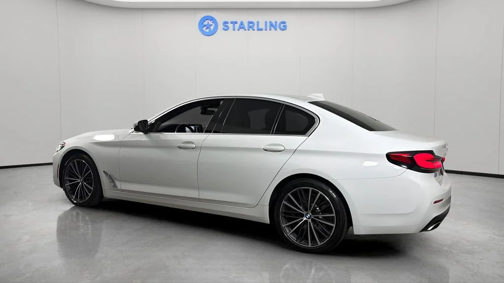 Used 2021 White BMW 530i image 4