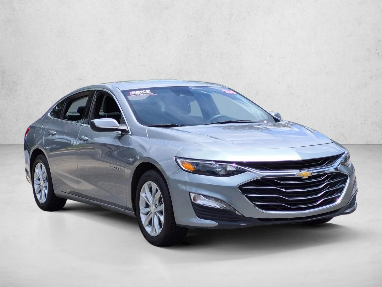 Used 2024 Sterling Gray Metallic Chevrolet LT image 3