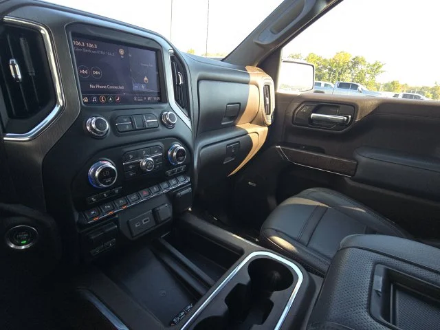 Used 2022 Blue GMC Denali image 35