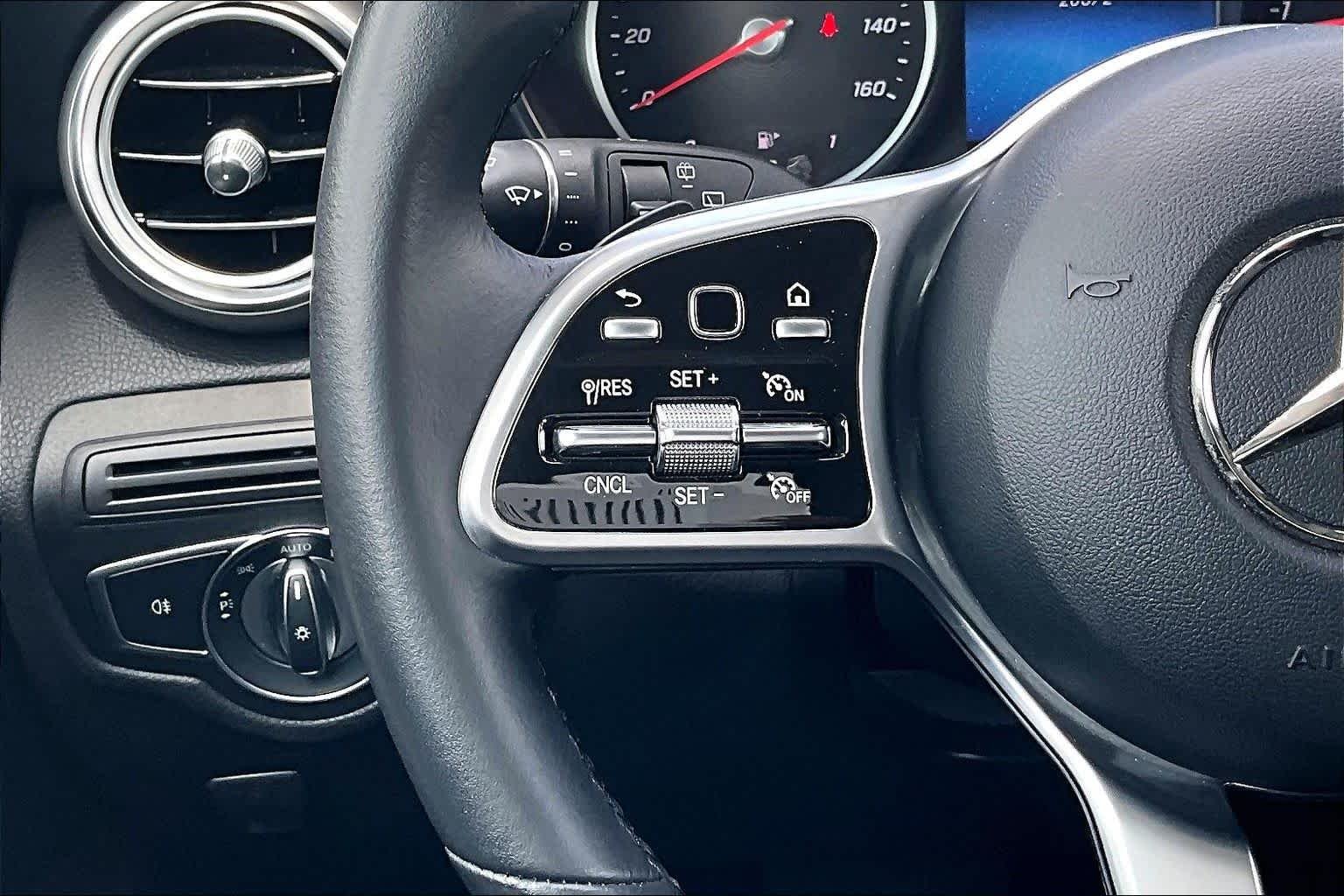 Used 2022 Black Mercedes-Benz GLC 300 image 24