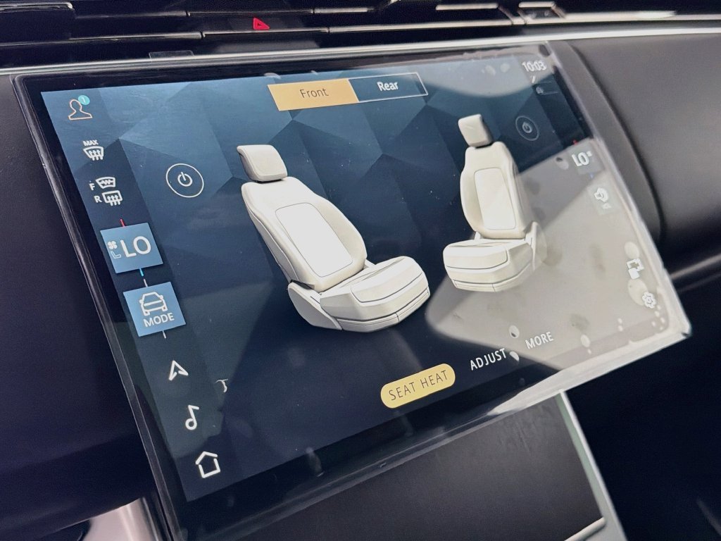 New 2026 Fuji White Land Rover SE image 15