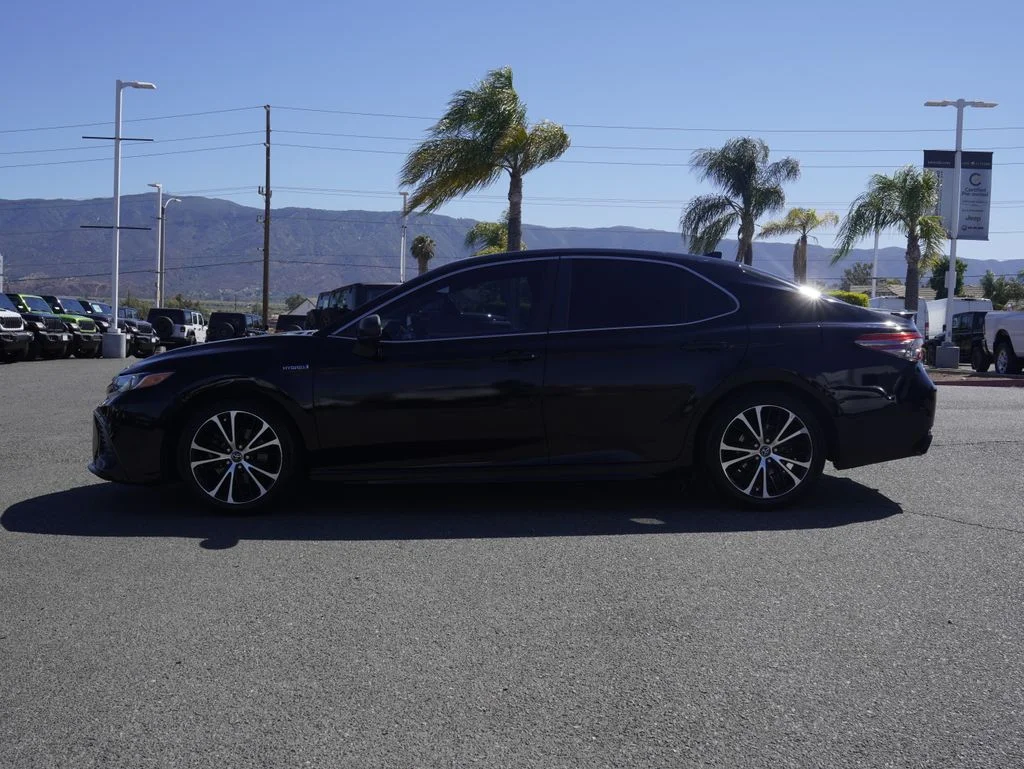 Used 2019 Black Toyota SE image 6